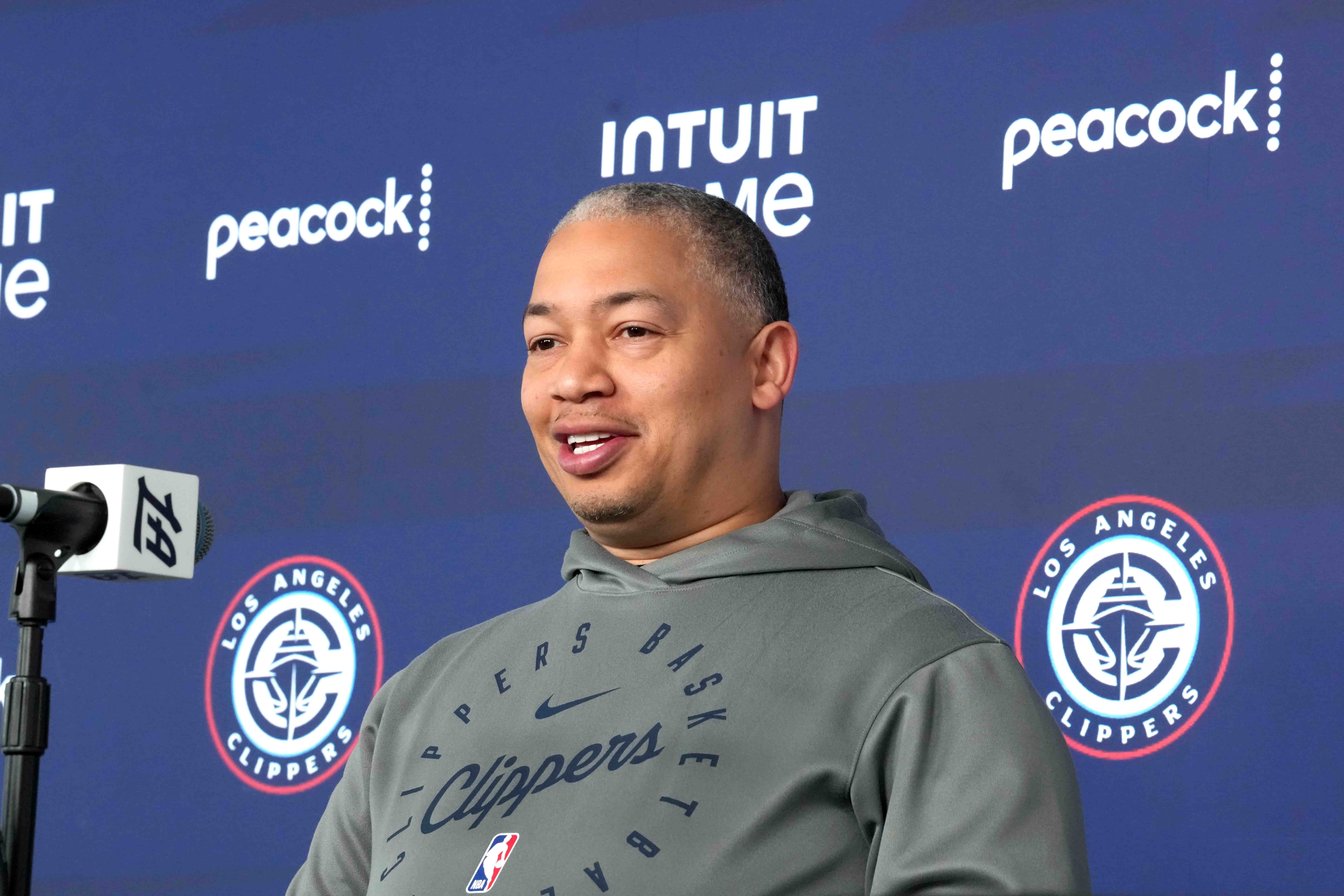 yl23455永利官网-35胜17负超额完成目标!卢:对我来说进季后赛是最重要的